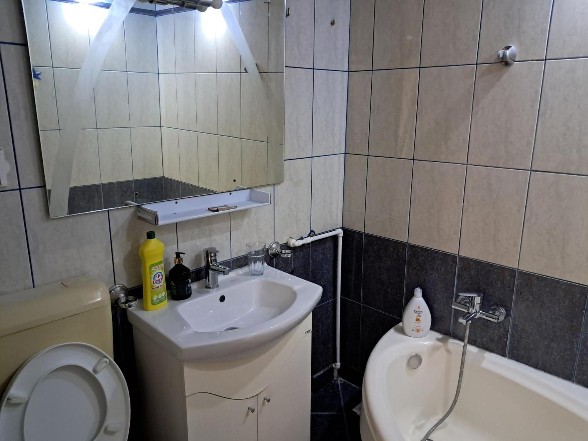 Popei Marinarul Fara Santieristi Si Petrecareti